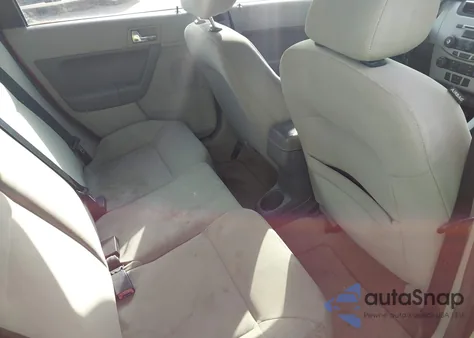 2011 Ford Focus Ses z USA, uszkodzony, nr VIN 1FAHP3GN2BW153292